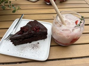   at Cafe Gaon in Neuss