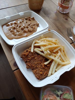 Schnitzel at Feldstern in Hamburg