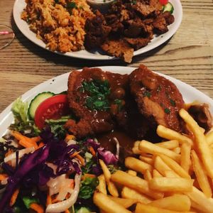 Dönerteller and Schnitzel at Feldstern in Hamburg