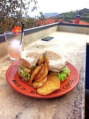 Vegan burger with sweet potato at Bolo Do Caco Grill & Pizza in Sao Jorge