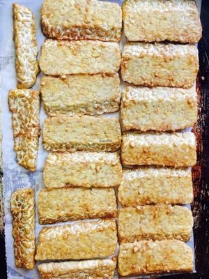 Baked indonesian tempe at Fennel Organic Eatery in Toronto