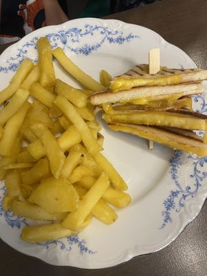   at Les Preuves Du Contraire in Bordeaux