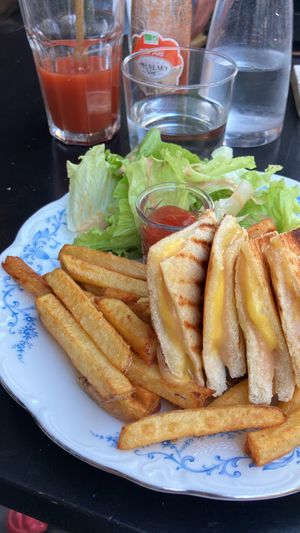   at Les Preuves Du Contraire in Bordeaux