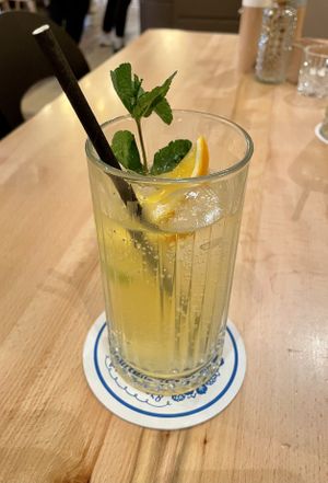 Hausgemachte Limonaden ohne viel Zucker  at Bohne & Malz am Stachus in Munich