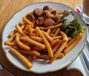 Currywurst mit Pommes at Cocoa's Bistro in Bad Mergentheim