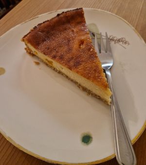 Veganer Käsekuchen at Cocoa's Bistro in Bad Mergentheim