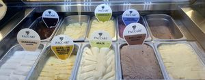 Many different vegan ice cream flavours at Paccari in Quito