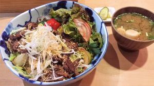 Soy meat donburi at Tamana Shokudo in Tokyo