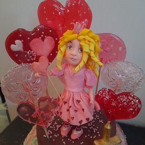 Sugarpaste figures for cake at VeganFox Cakes - Pre order Only in Moscow