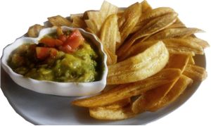 Guacamole with local banana chips at Earth Tone in Pai