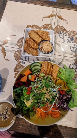 Buddha bowl and fried tempeh at Earth Tone in Pai