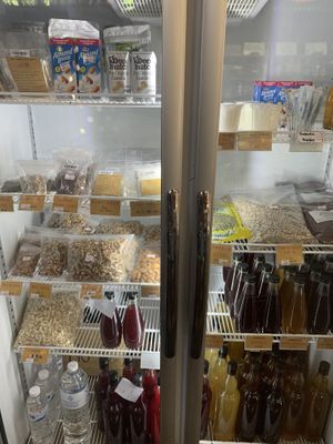 Bebidas   at Earth Tone in Pai