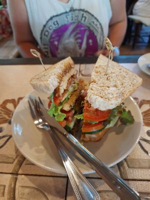 Tempeh sandwich at Earth Tone in Pai