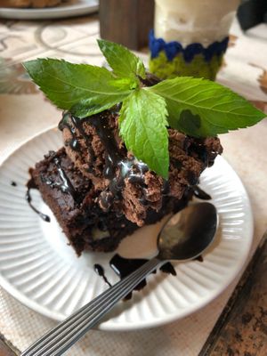 brownie  at Earth Tone in Pai