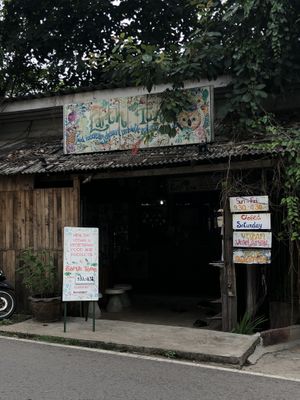   at Earth Tone in Pai