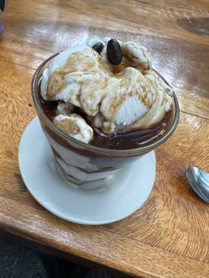 Vegan Affagato 😋 ☕️ 🍨   at Earth Tone in Pai