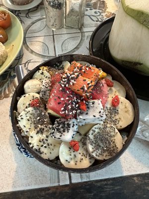 Smoothie bowl   at Earth Tone in Pai