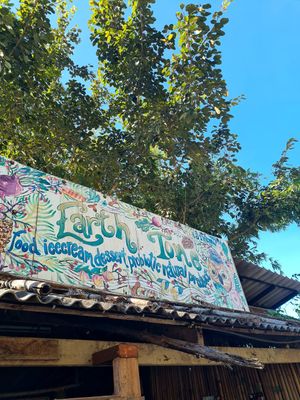  at Earth Tone in Pai