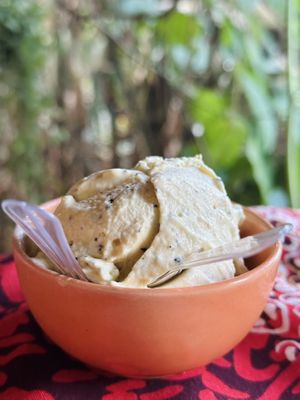 Passion fruit ice cream (50 THB)  at Earth Tone in Pai