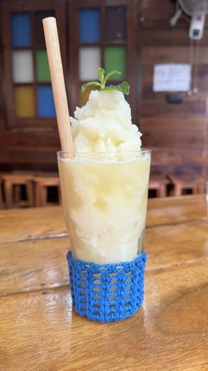 Pineapple shake   at Earth Tone in Pai