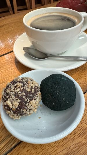    at Earth Tone in Pai