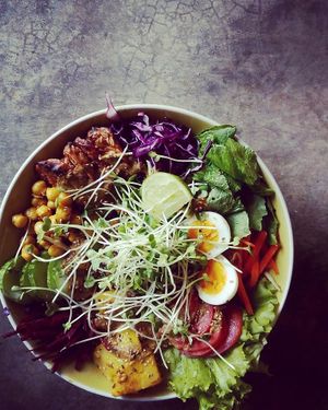 vegan Buddha bowl at Earth Tone in Pai