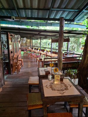  at Earth Tone in Pai