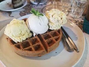 Waffle with ice cream at Earth Tone in Pai