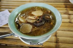 Noodle with shiitake at Earth Tone in Pai