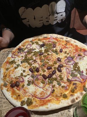 tu-nah pizza   at L'Osteria - Junghofstrasse in Frankfurt