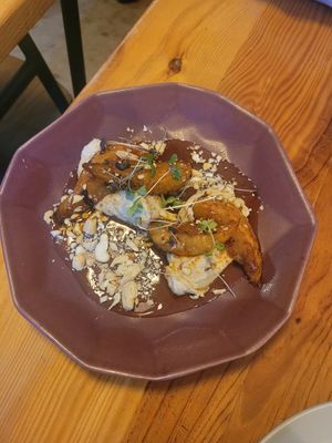 Pear and cheese starter at The Food Temple in Lisbon