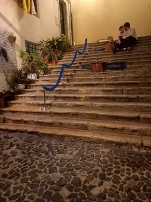 da pra comer no escadão.. at The Food Temple in Lisbon