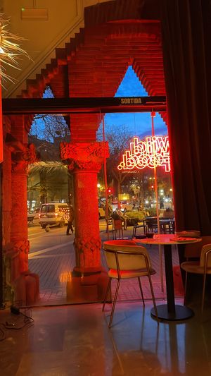 Mega Ambiente !  at Wild Food in Barcelona