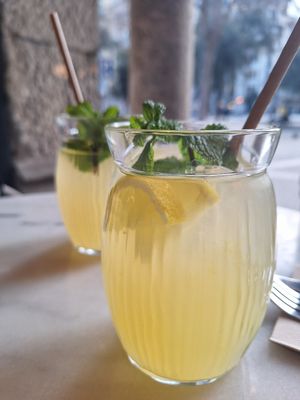 Limonada con mango at Wild Food in Barcelona