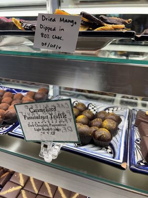 Lots of truffles that are V and GF  at Kakawa Chocolate House in Santa Fe