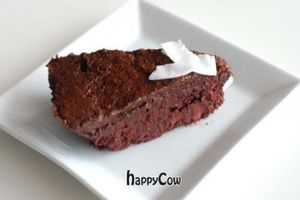 raw chocolate beetroot cake  at Raw on Rye in Rye