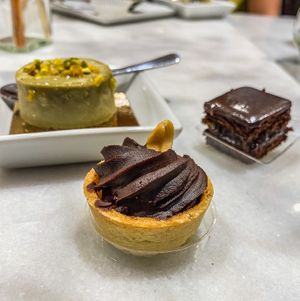 23/07/2023, merenda - TARTELLETTA CIOCCOLATO E BURRO D’ARACHIDI  at Nepá in Milan