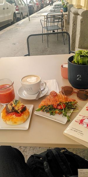 Cappuccino with soy milk, DELICIOUS savoury croissant, amazing foccacia, great fresh orange juice at Nepá in Milan