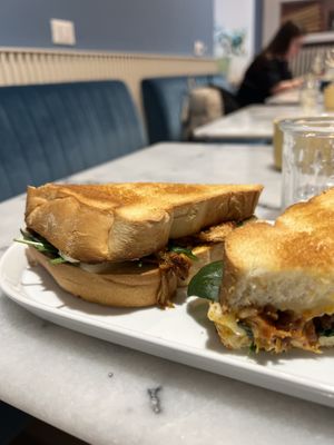 Toast con jackfruit   at Nepá in Milan