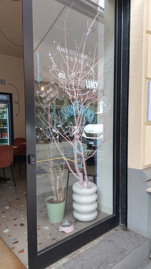 Entrance at Nepá in Milan