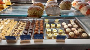 Large selection at Nepá in Milan