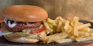 Hand made Burguer at Viva Chapata in Madrid