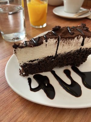 Tarta de cerveza negra  at Viva Chapata in Madrid