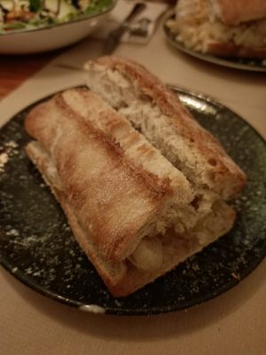 Chapata de calamares at Viva Chapata in Madrid