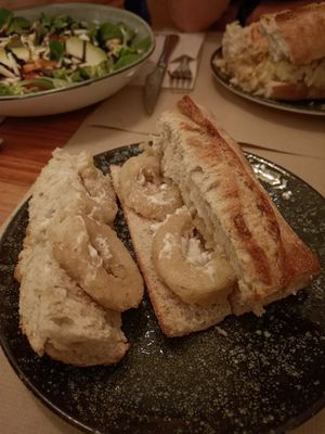 Chapata de calamares at Viva Chapata in Madrid