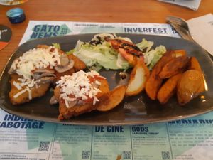 Schnitzel (a bit disappointing) #Veganuary at Viva Chapata in Madrid