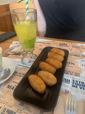 Croquetas at Viva Chapata in Madrid