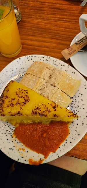  at Viva Chapata in Madrid