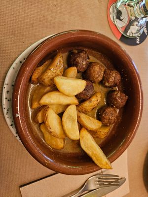 Albóndigas at Viva Chapata in Madrid