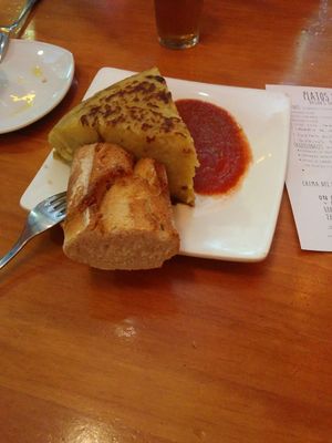 Vegan spanish omelette at Viva Chapata in Madrid